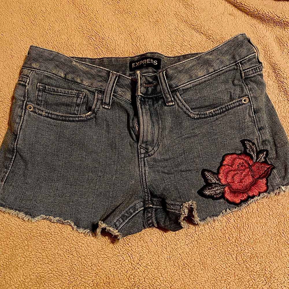 Flower Jean Shorts!